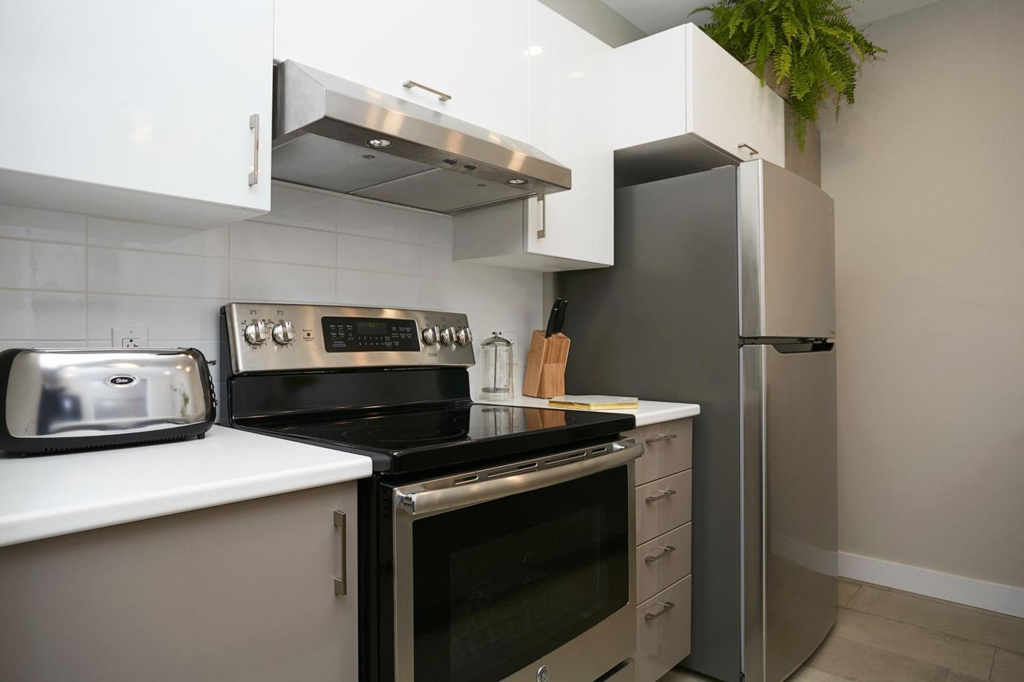 Explore Montreal From Sleek Contemporary Apartment By Den Stays Kamer foto