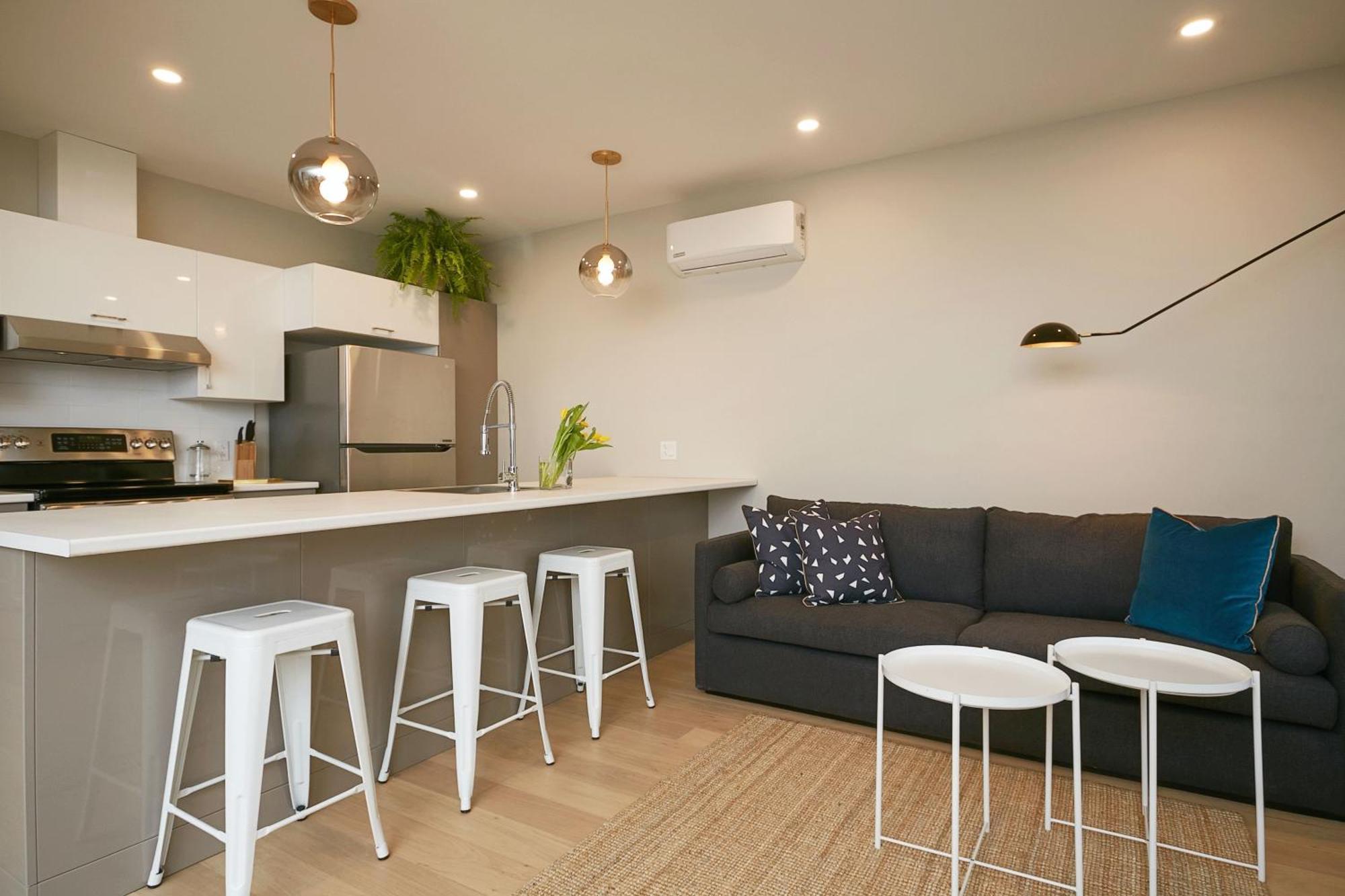 Explore Montreal From Sleek Contemporary Apartment By Den Stays Kamer foto